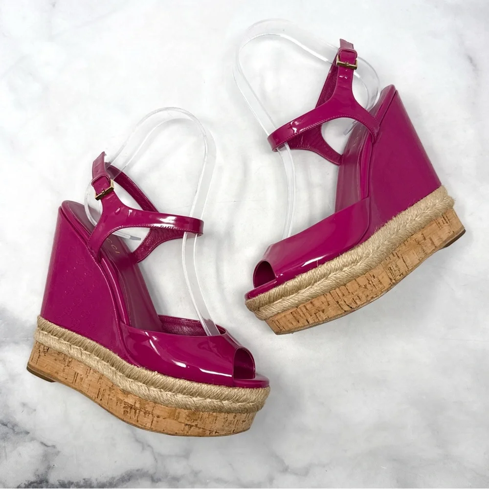 GUCCI GG Monogram Embossed Patent Leather Espadrille Platform Wedge Sandals Pink
